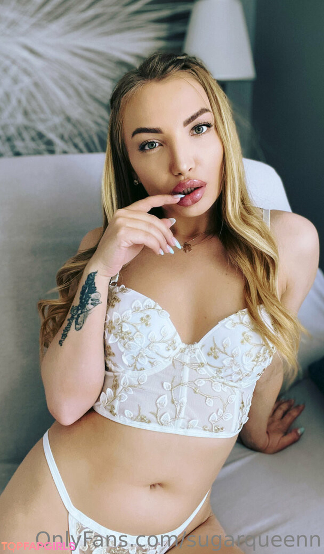 Naakte gelekte OnlyFans-foto van Sugarqueenn #284 Naakte gelekte OnlyFans-foto van Sugarqueenn #284