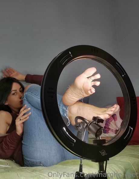 Naakte gelekte OnlyFans-foto van Marghefeet