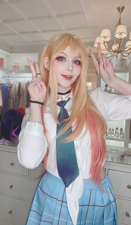 Naakte gelekte OnlyFans-foto van Tsuki Desu
