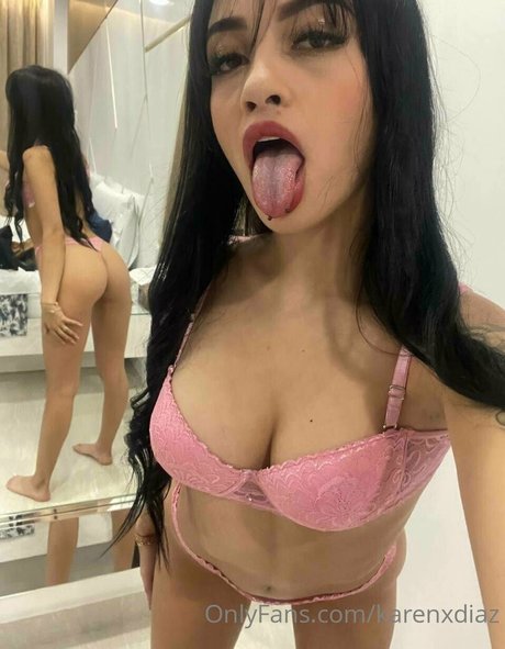 Naakte gelekte OnlyFans-foto van Karenxdiaz