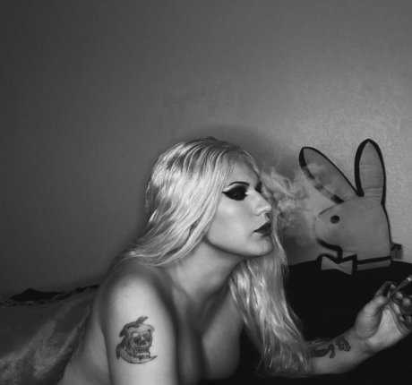 Naakte gelekte OnlyFans-foto van Jamie Senegal