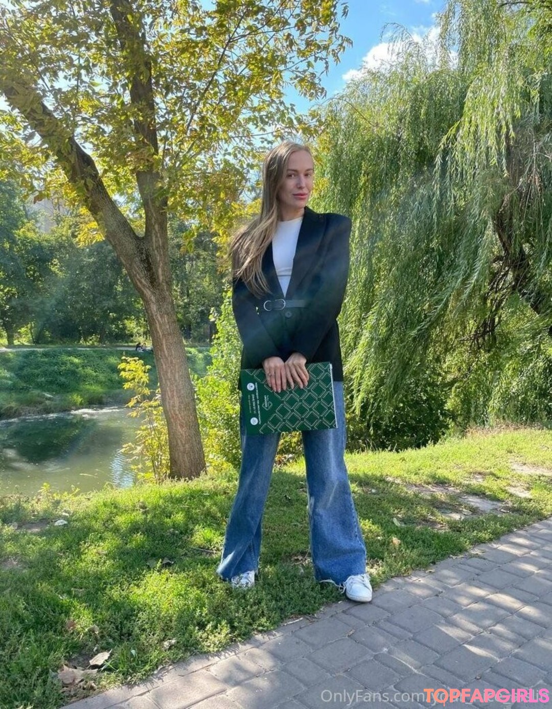 Naakte gelekte OnlyFans-foto van Yourniceaislin #57 Naakte gelekte OnlyFans-foto van Yourniceaislin #57