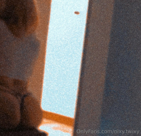 Naakte gelekte OnlyFans-foto van Nixytwixy