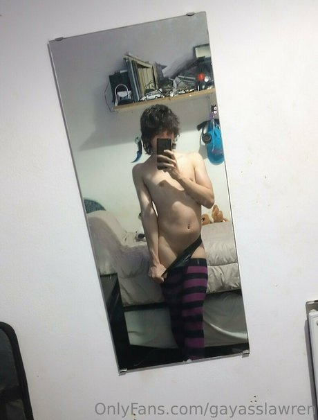 Naakte gelekte OnlyFans-foto van Gayasslawren