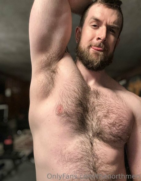 Naakte gelekte OnlyFans-foto van Thenorthmen