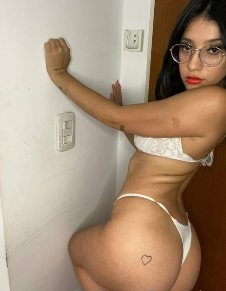 Naakte gelekte OnlyFans-foto van Hannababyxx