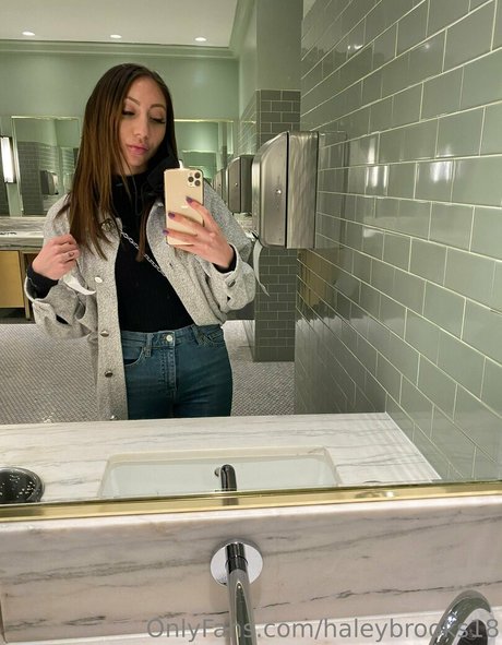 Haleybrooks18