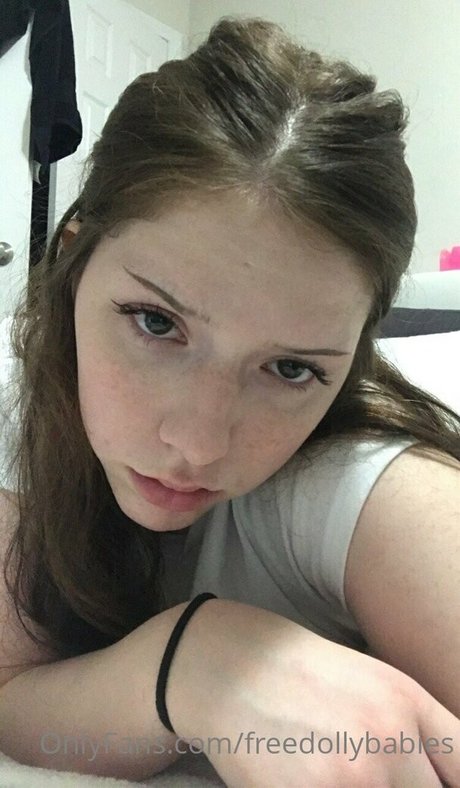 Naakte gelekte OnlyFans-foto van Freedollybabies