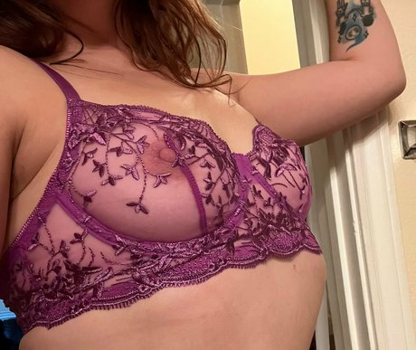 Naakte gelekte OnlyFans-foto van Lspeach