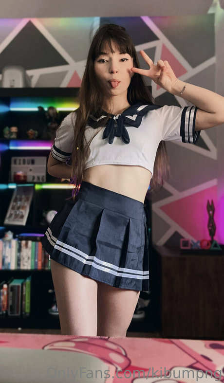 Naakte gelekte OnlyFans-foto van Kibumpng