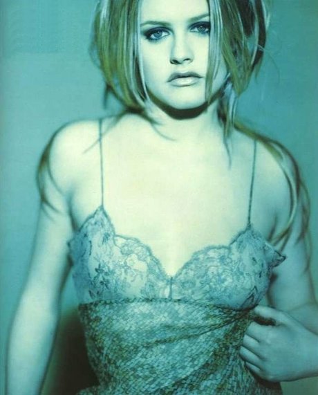 Alicia Silverstone