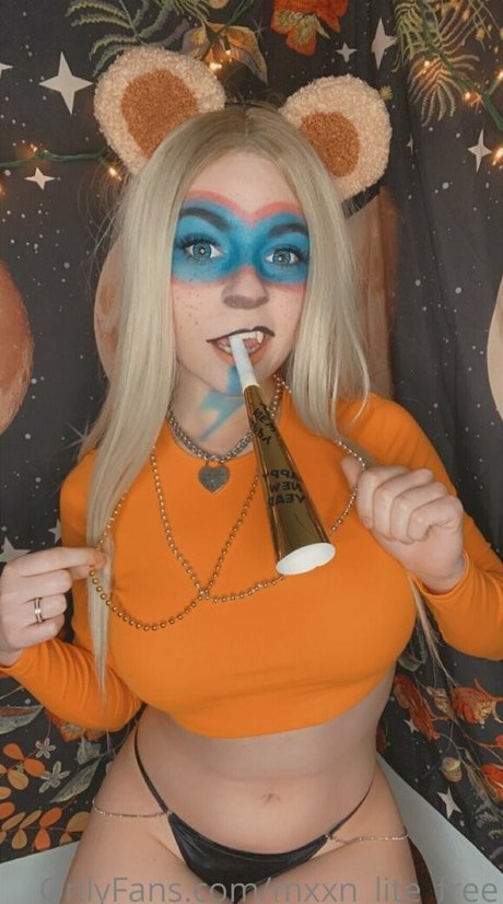 Naakte gelekte OnlyFans-foto van Mxxnlitefree