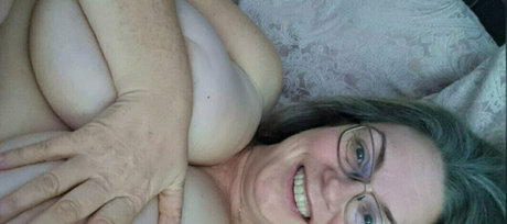 Glamgran56