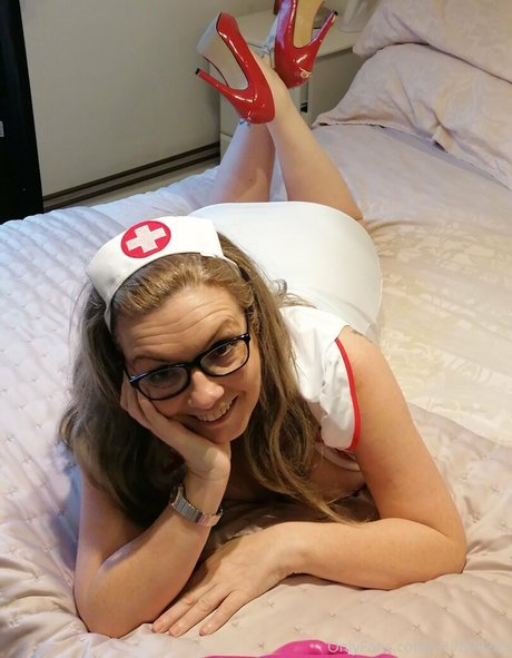 Glamgran56