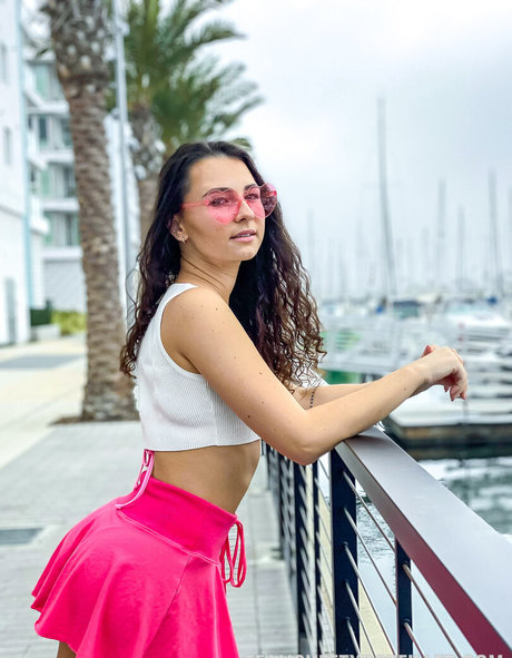 Naakte gelekte OnlyFans-foto van Liz Jordan