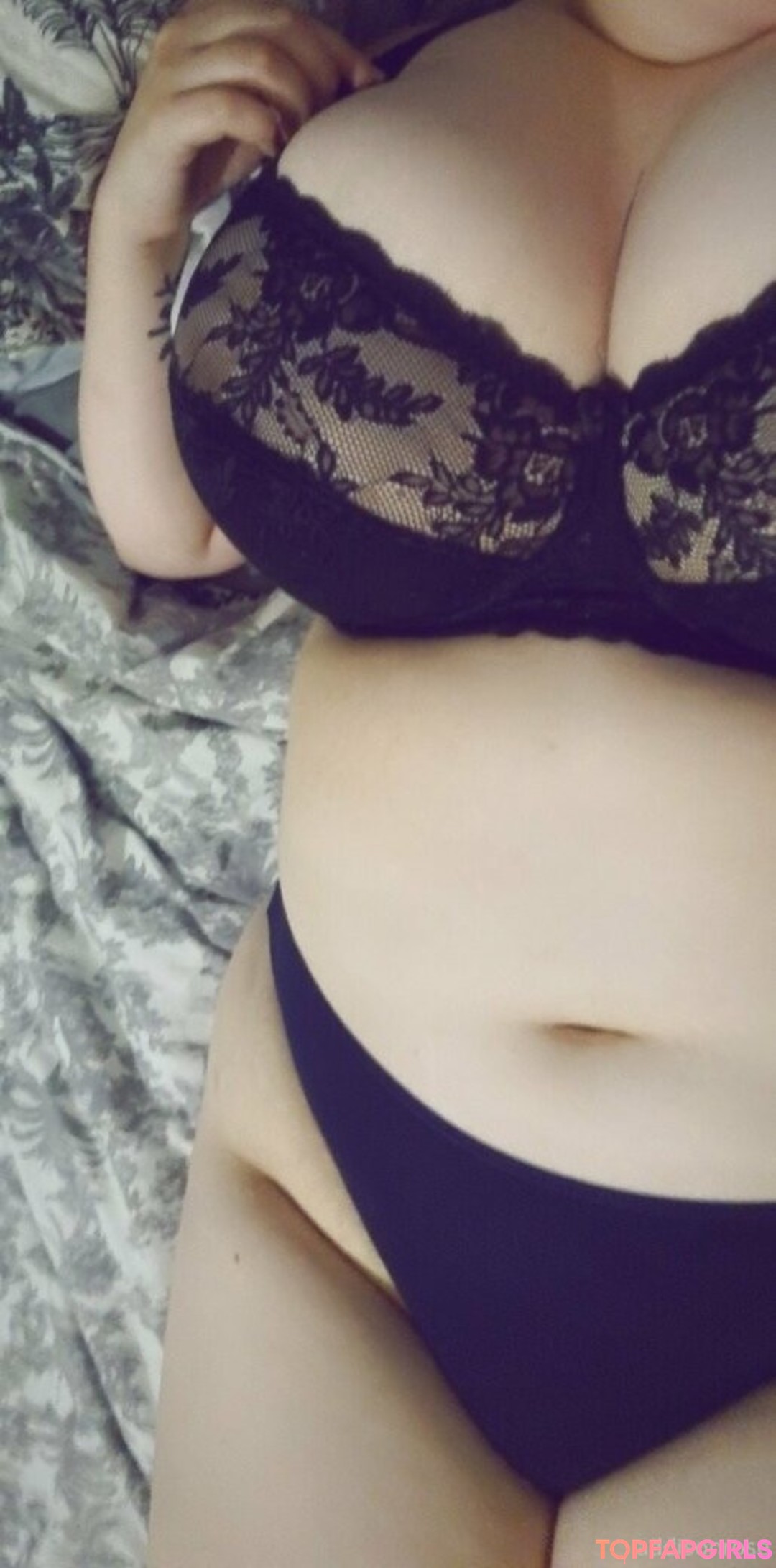 Naakte gelekte OnlyFans-foto van Yazminrose12 #83 Naakte gelekte OnlyFans-foto van Yazminrose12 #83