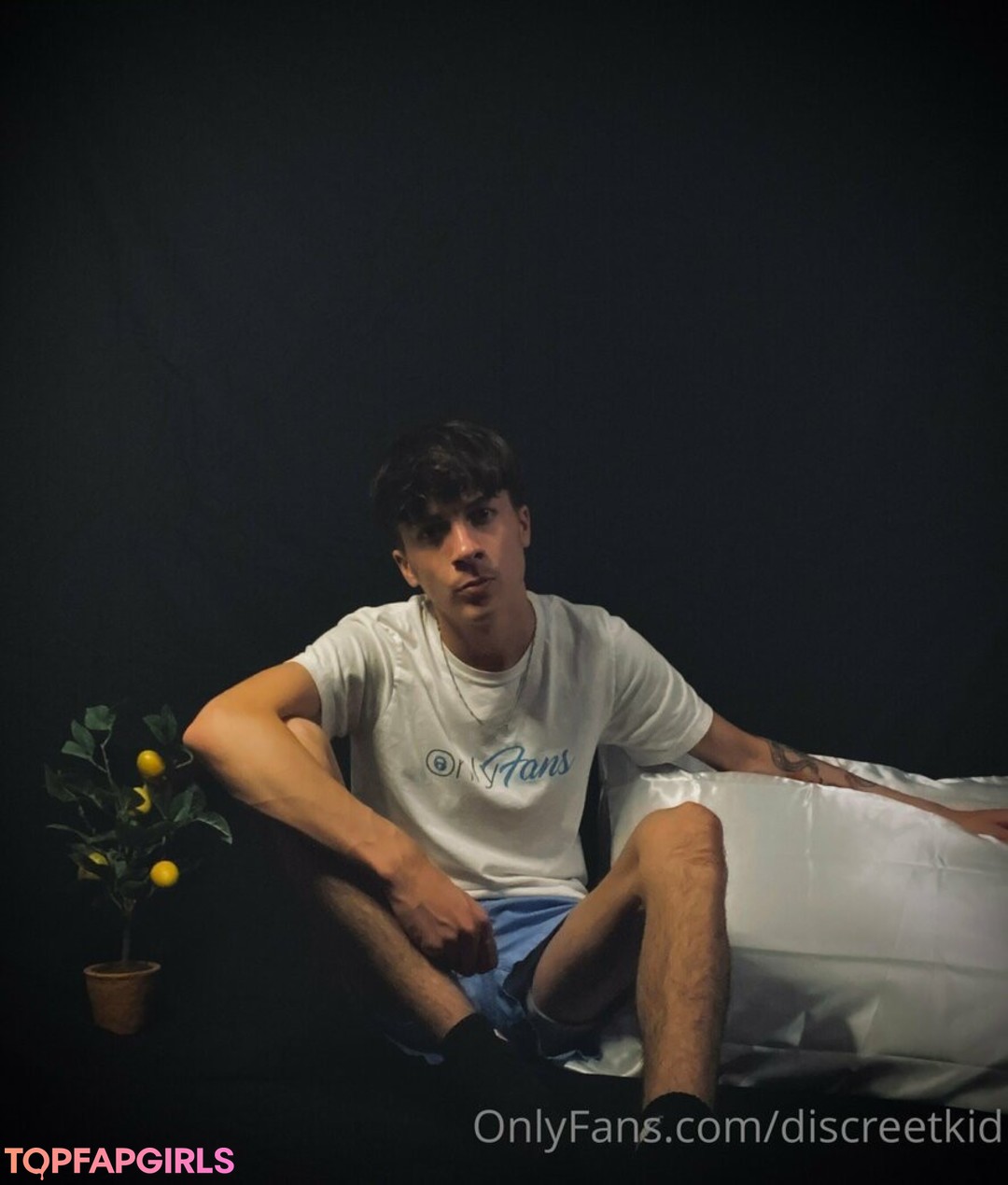 Naakte gelekte OnlyFans-foto van Itsjustjake #13 Naakte gelekte OnlyFans-foto van Itsjustjake #13