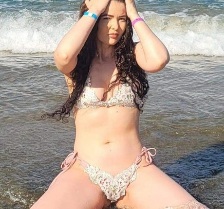 Naakte gelekte OnlyFans-foto van Estefy Gonzalez Campos