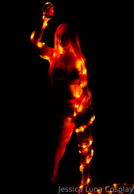 Naakte gelekte OnlyFans-foto van Jessicalunacosplay