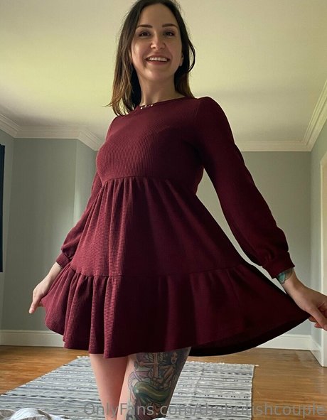 Naakte gelekte OnlyFans-foto van Thebritishcouple