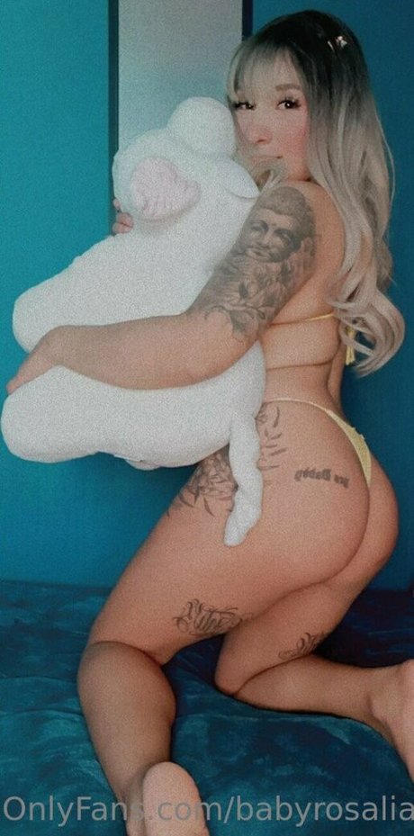 Naakte gelekte OnlyFans-foto van Babyrosalia420