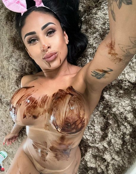Naakte gelekte OnlyFans-foto van Viviana De Paula