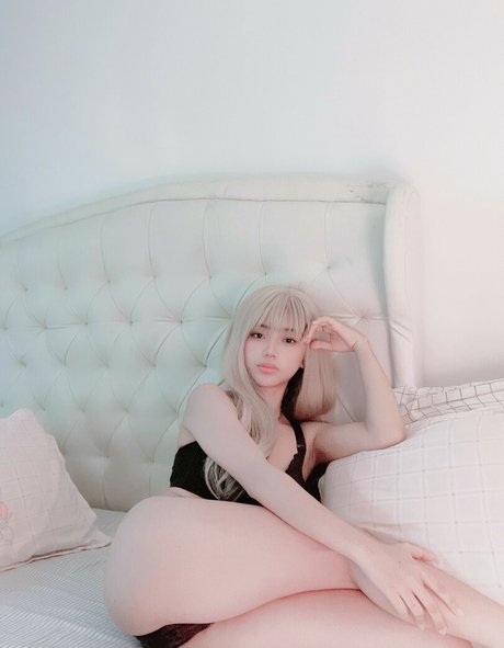 Naakte gelekte OnlyFans-foto van Akaricos