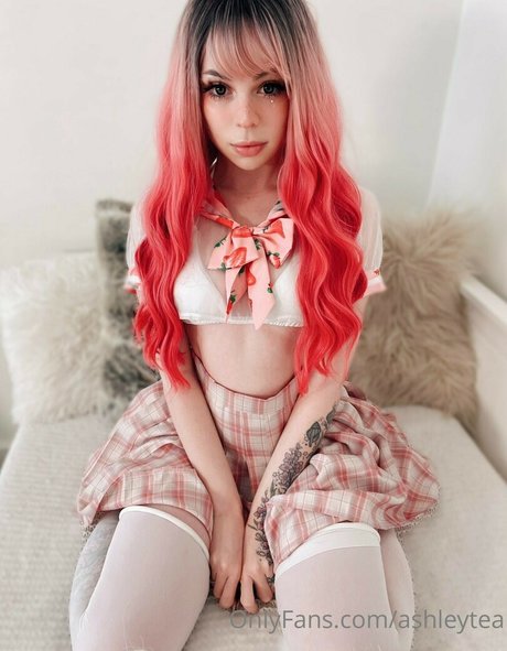 Naakte gelekte OnlyFans-foto van Ashleytea