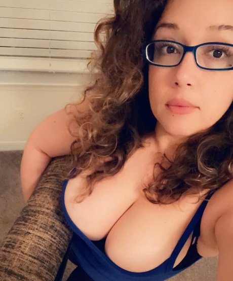 Naakte gelekte OnlyFans-foto van Gypsygirlust