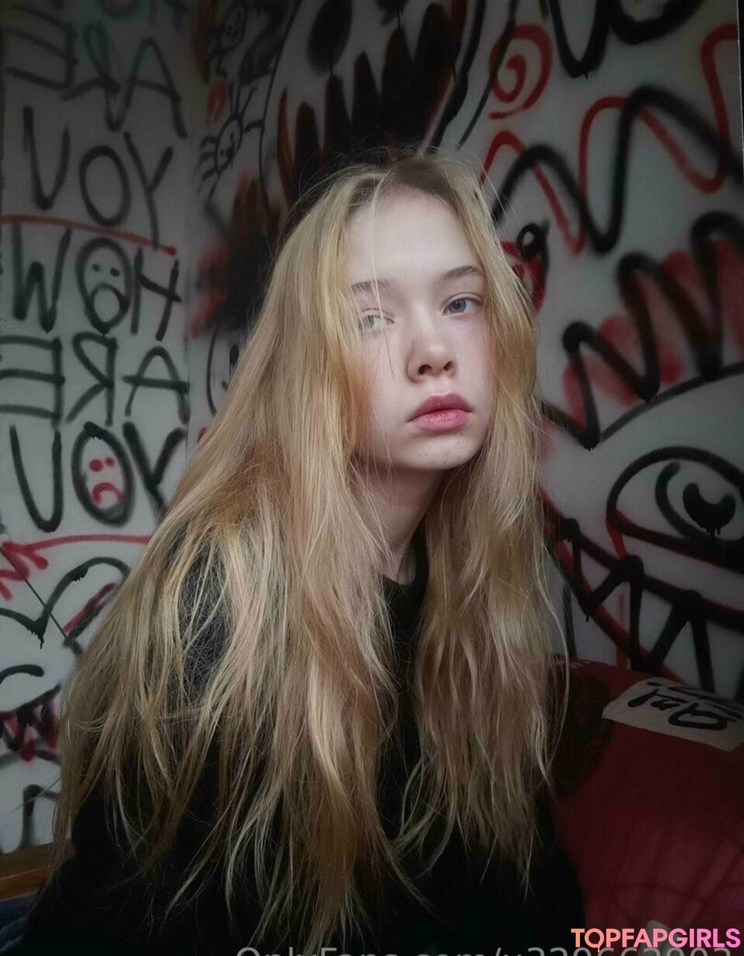 Naakte gelekte OnlyFans-foto van Tinytyan #15 Naakte gelekte OnlyFans-foto van Tinytyan #15