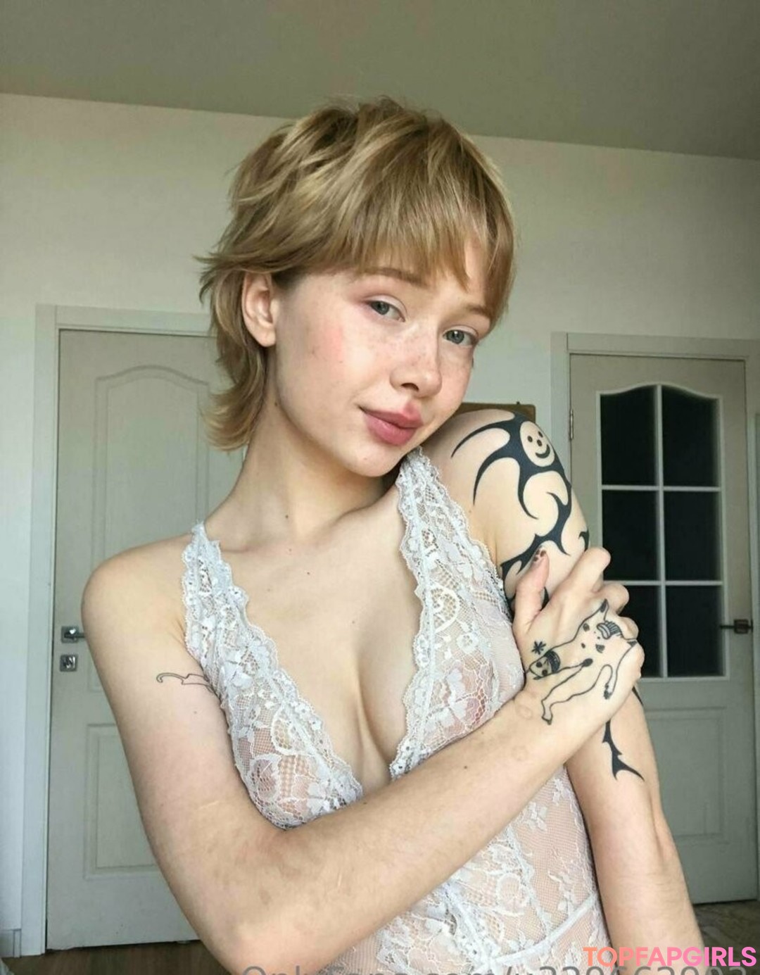 Naakte gelekte OnlyFans-foto van Tinytyan #28 Naakte gelekte OnlyFans-foto van Tinytyan #28