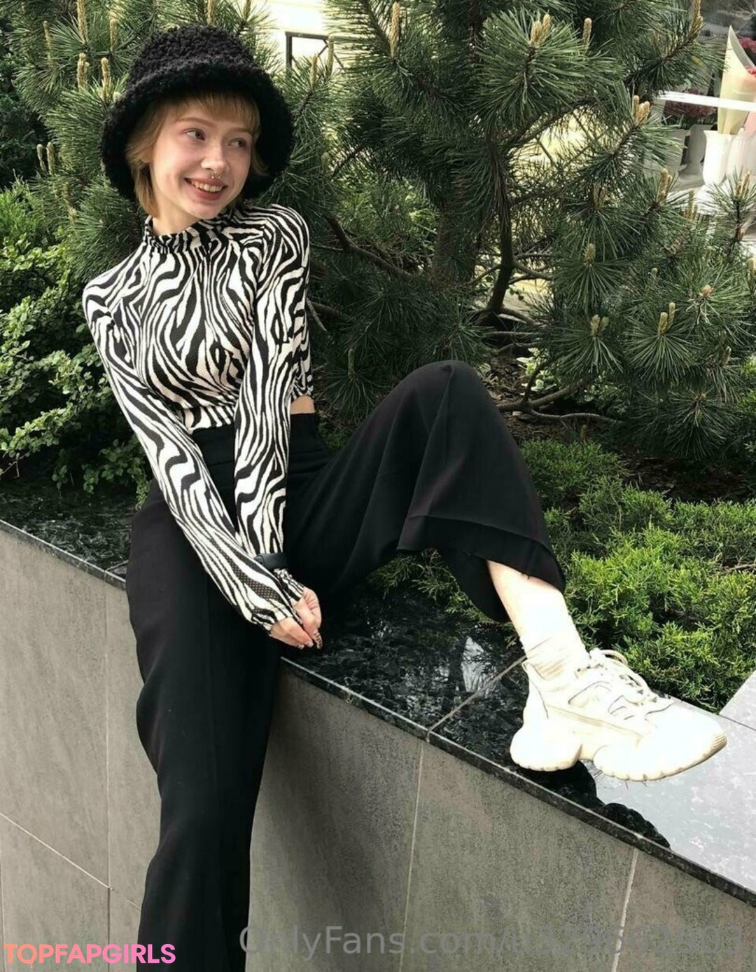 Naakte gelekte OnlyFans-foto van Tinytyan #5 Naakte gelekte OnlyFans-foto van Tinytyan #5