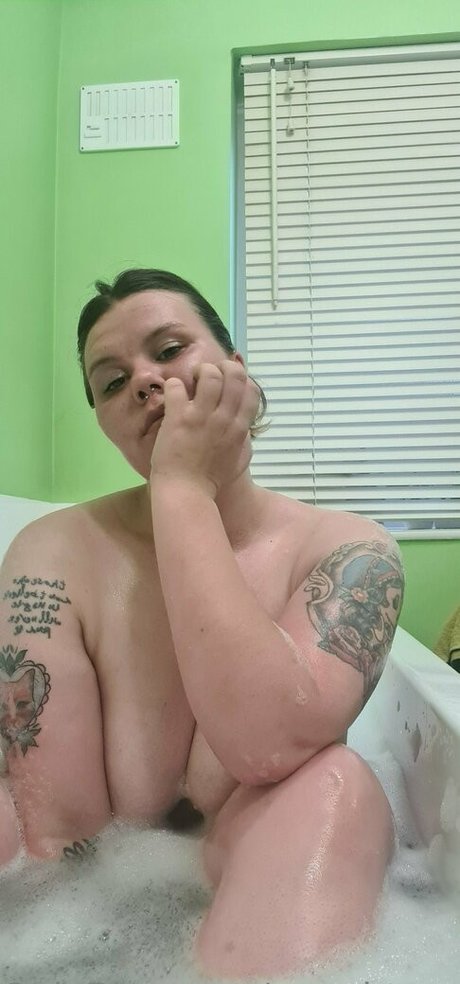 Naakte gelekte OnlyFans-foto van Naughtyrosie