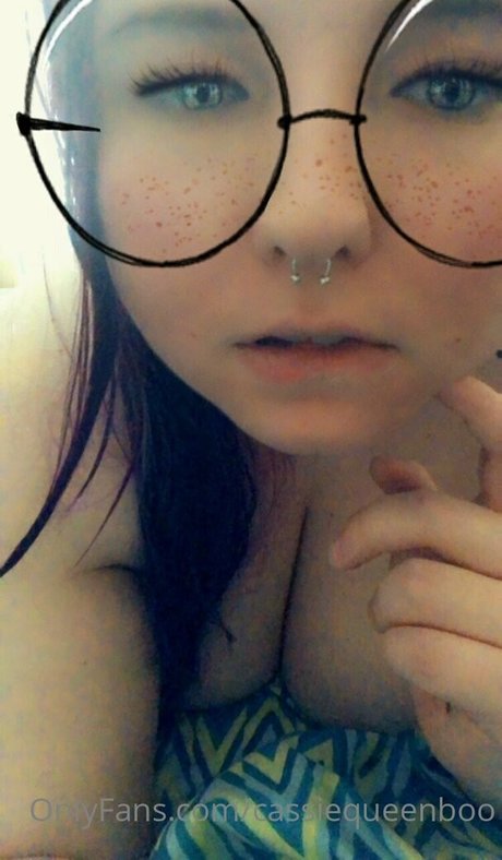 Naakte gelekte OnlyFans-foto van Cassiequeenboo
