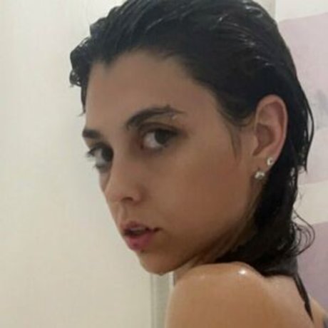 Naakte gelekte OnlyFans-foto van Capricorndesire