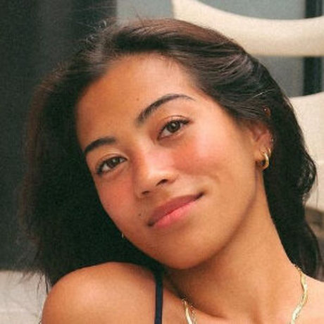 Naakte gelekte OnlyFans-foto van Sophia Cuerquis