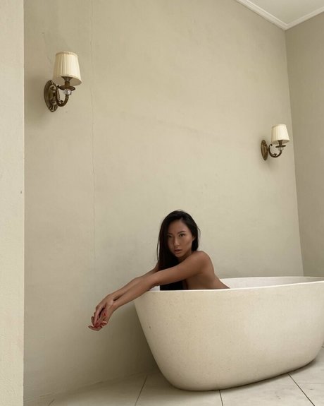 Asianmodel