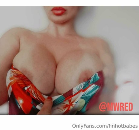 Finhotbabes