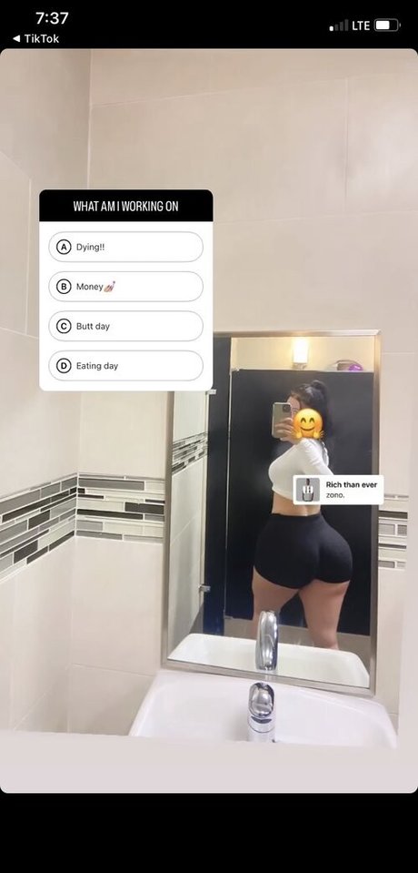 Naakte gelekte OnlyFans-foto van Haleyszklarz