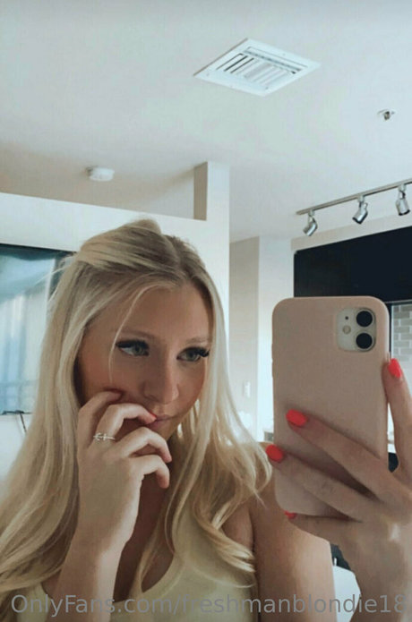 Freshmanblondie18