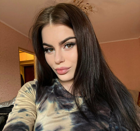 Naakte gelekte OnlyFans-foto van Nikadream
