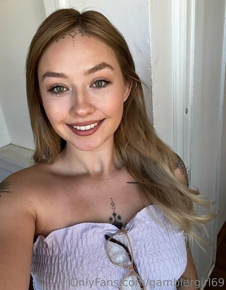 Naakte gelekte OnlyFans-foto van Gamblergirl69