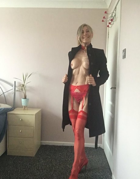 Naakte gelekte OnlyFans-foto van Jadewade