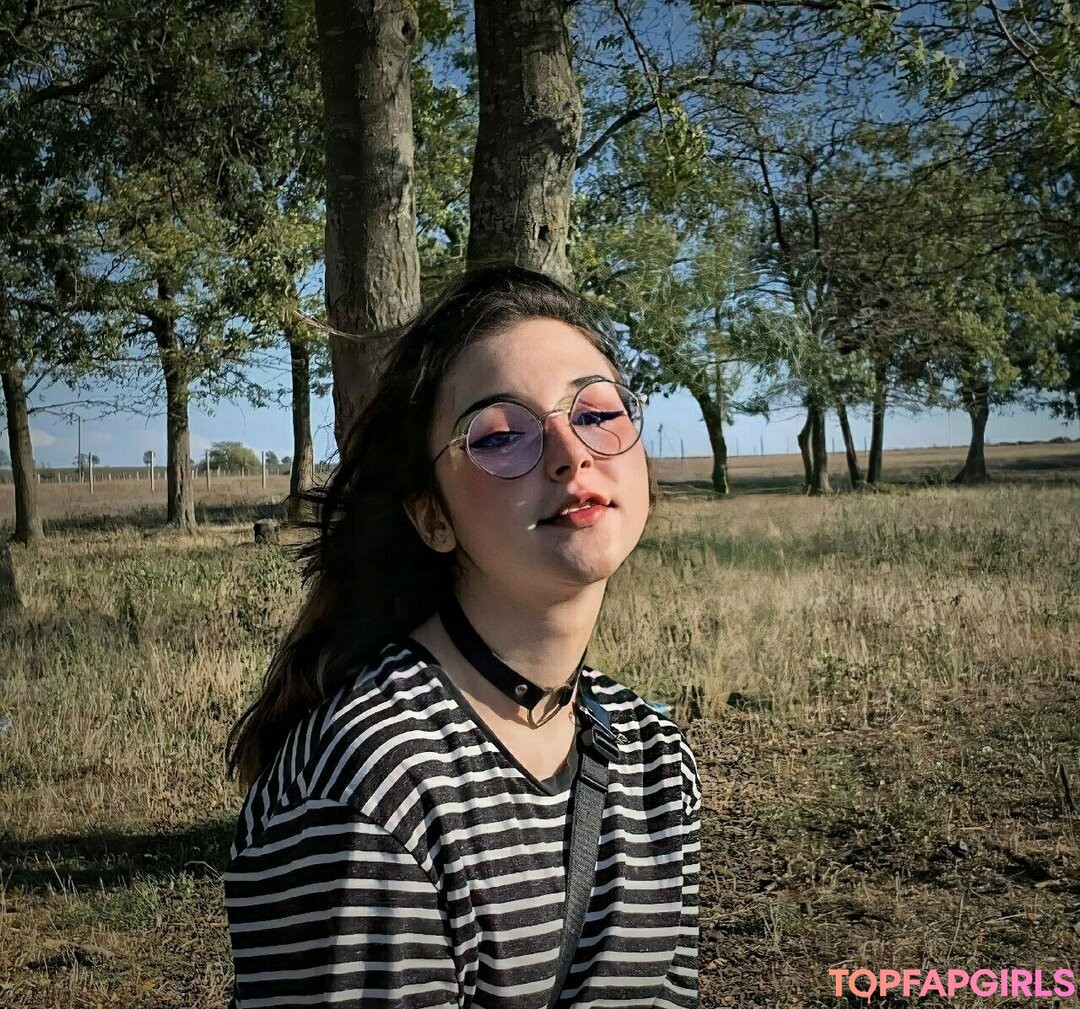 Naakte gelekte OnlyFans-foto van Skarleeet #87 Naakte gelekte OnlyFans-foto van Skarleeet #87