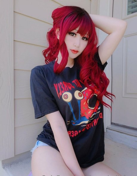 Naakte gelekte OnlyFans-foto van Jennybellyfree