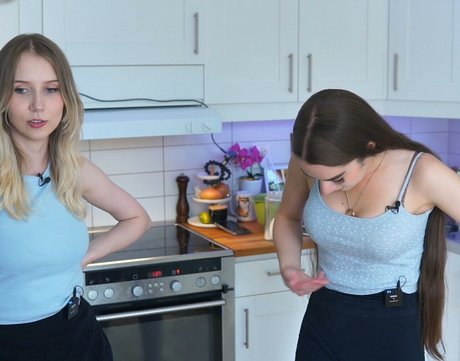 Naakte gelekte OnlyFans-foto van Missmikkaa