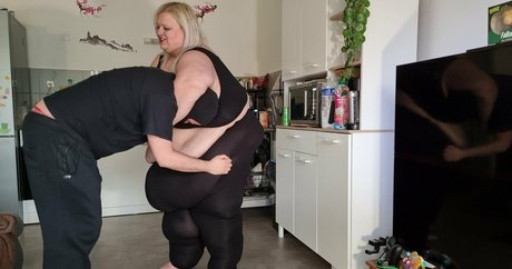 Doughbellygirl