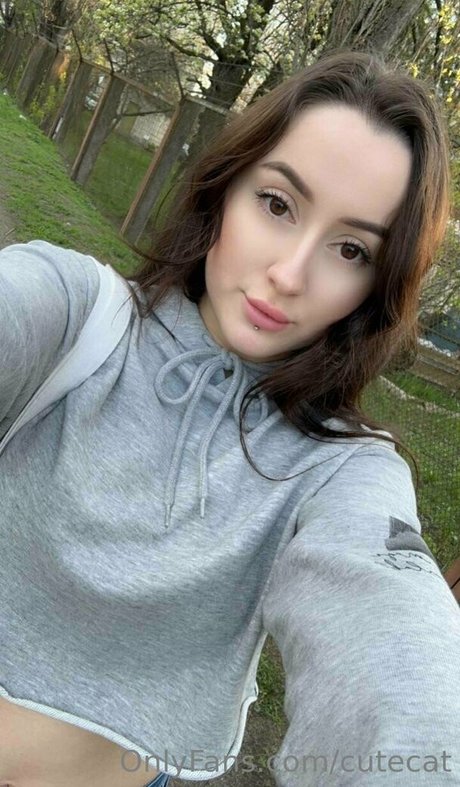 Naakte gelekte OnlyFans-foto van Miameli