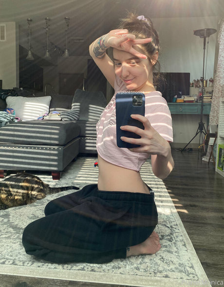 Naakte gelekte OnlyFans-foto van Cuddlekink