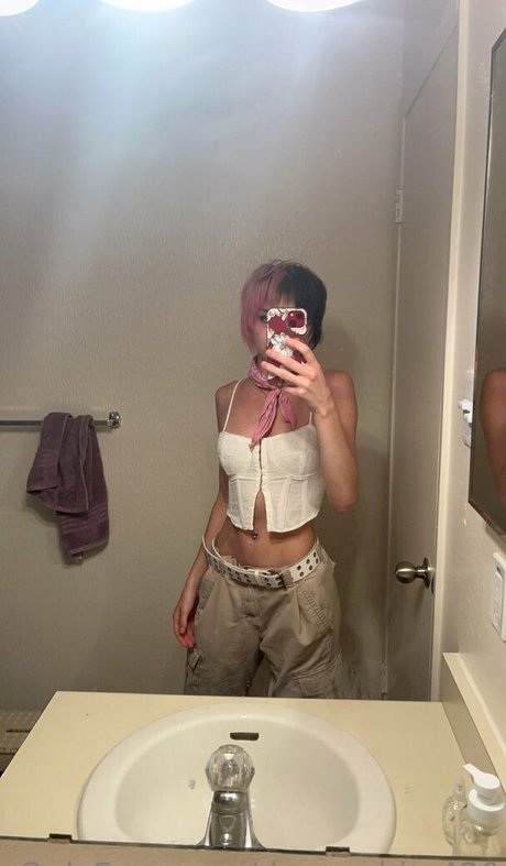 Naakte gelekte OnlyFans-foto van Dawnrobin420